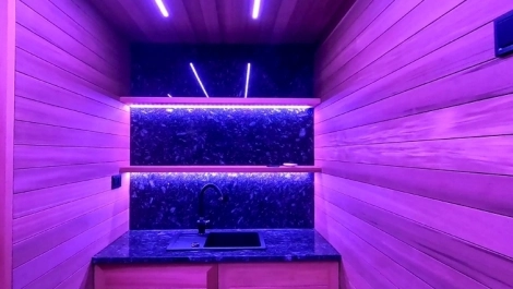 Kuchyňka v sauna domě